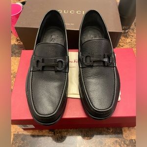 Salvatore Ferragamo Crown Loafer. size 10E.            Nero Pebble Calf.